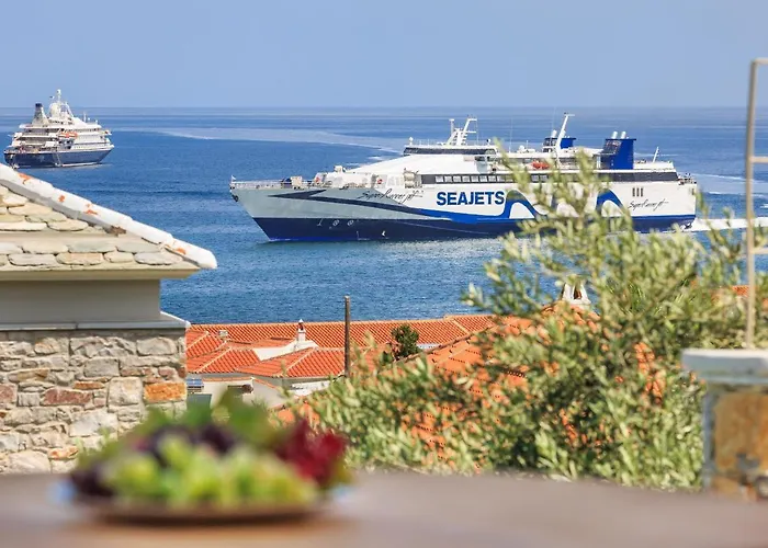 Kingstone 2 Skopelos Town